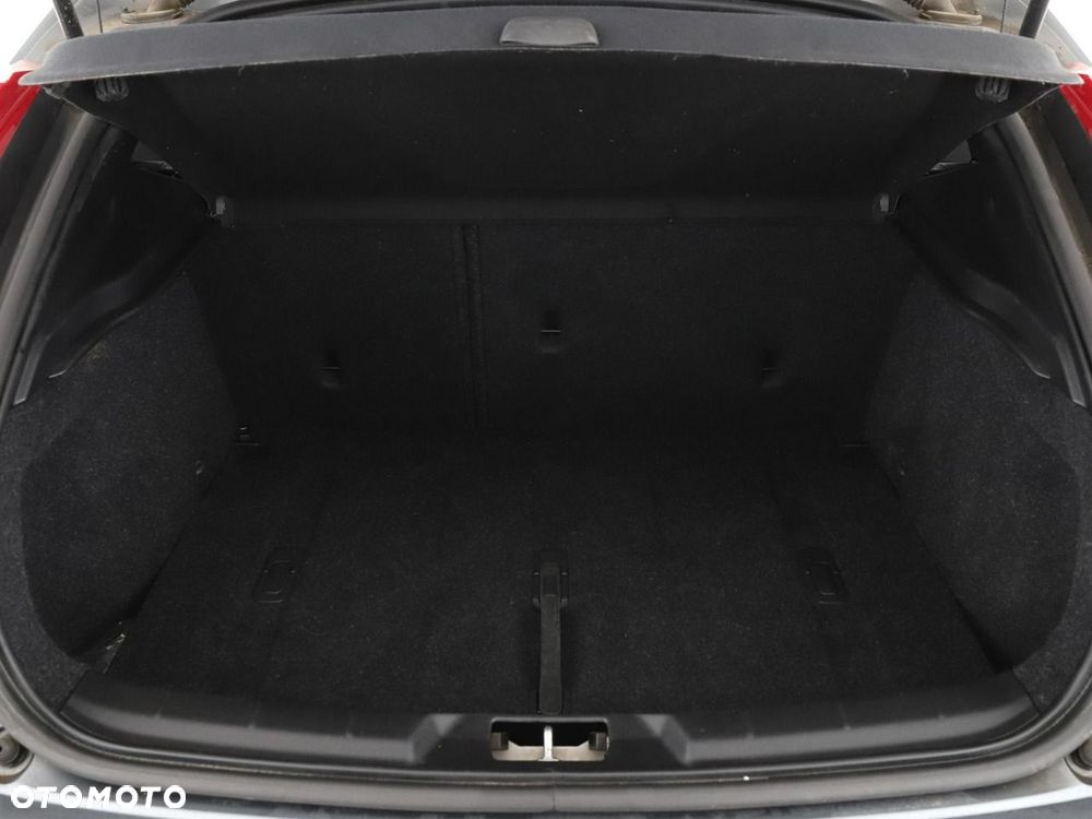 Volvo V40 T3 RDesign - 21