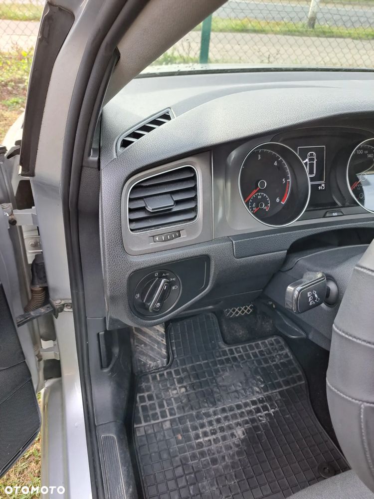 Volkswagen Golf VII 1.6 TDI BMT Trendline DSG - 14