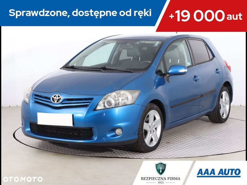Toyota Auris - 1