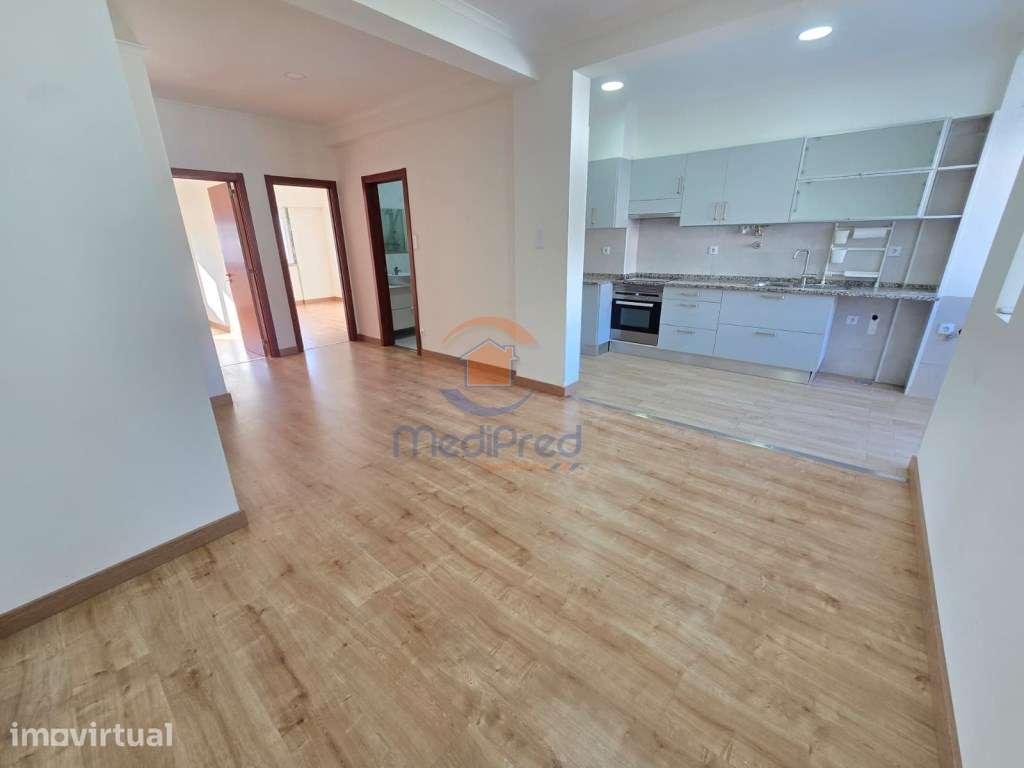 Apartamento T2 com Arrecadação de 12 m2 | Olival Basto, Odivelas - Grande imagem: 2/20
