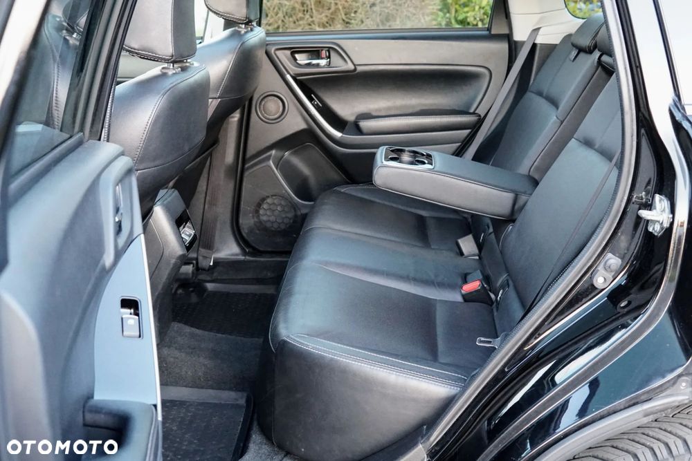 Subaru Forester 2.0 XT Sport Lineartronic - 25