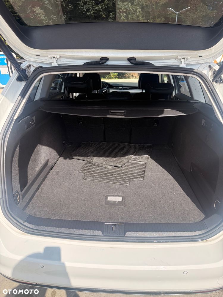 Volkswagen Passat 2.0 TDI EVO Elegance DSG - 13