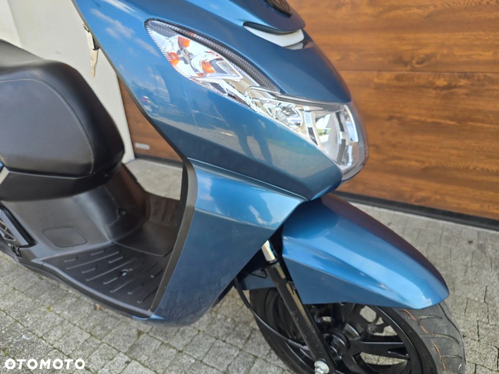 Peugeot Kisbee - 5