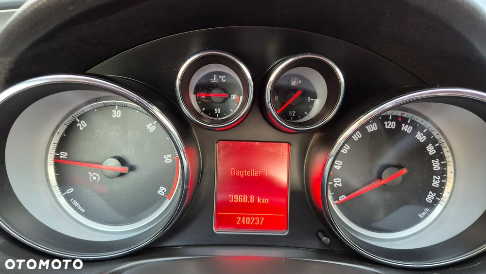 Opel Insignia 2.0 CDTI ecoFLEX - 25