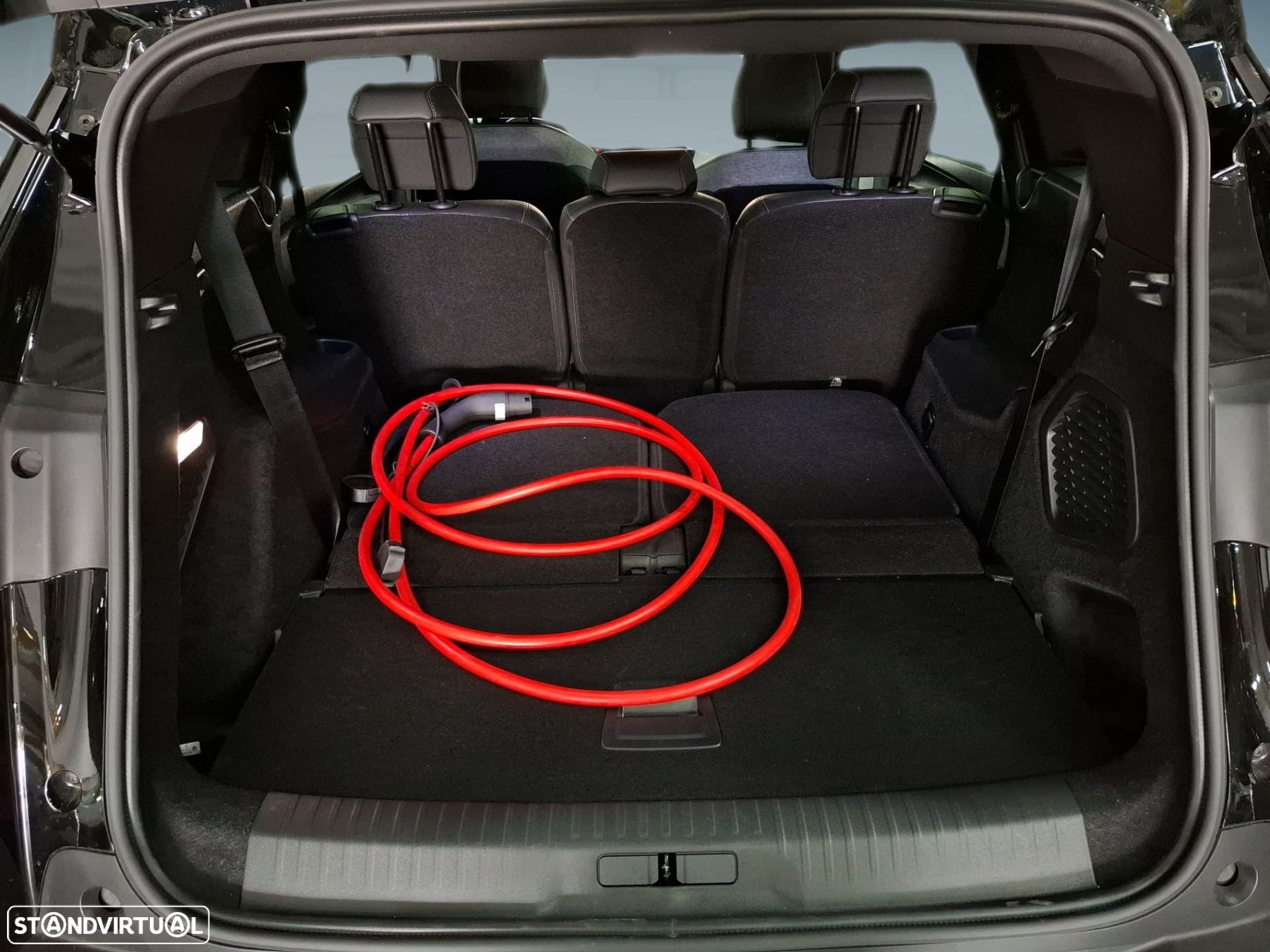 Peugeot E-5008 73 kWh Allure - 24