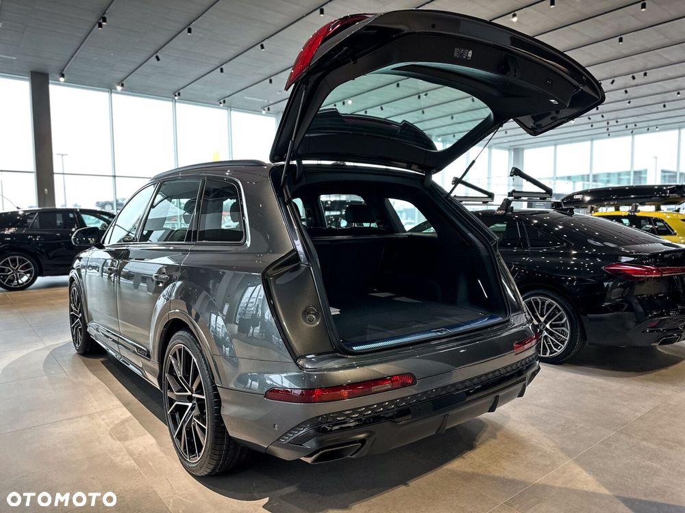 Audi Q7 - 7