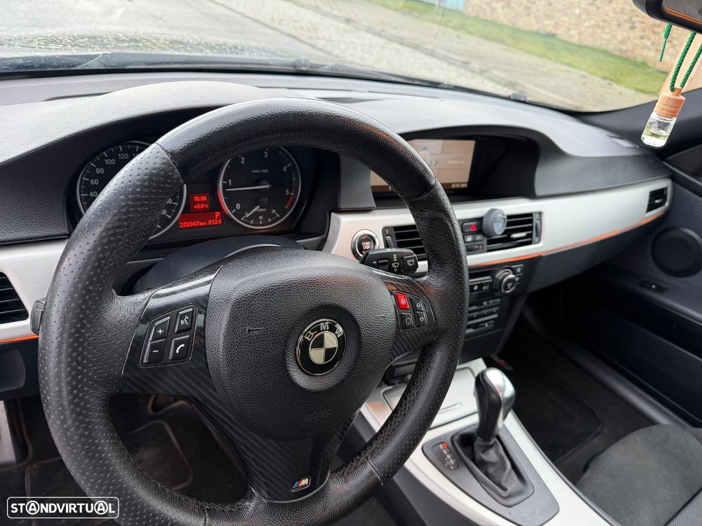 BMW 320 d Coupe Auto - 11