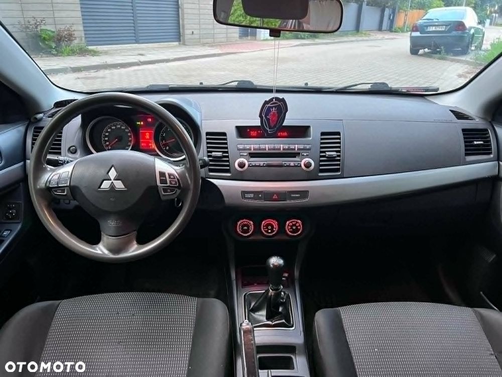 Mitsubishi Lancer 1.8 Invite LPG - 11