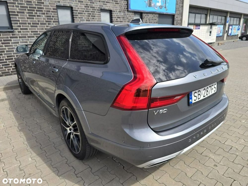 Volvo V90 Cross Country D4 AWD - 14