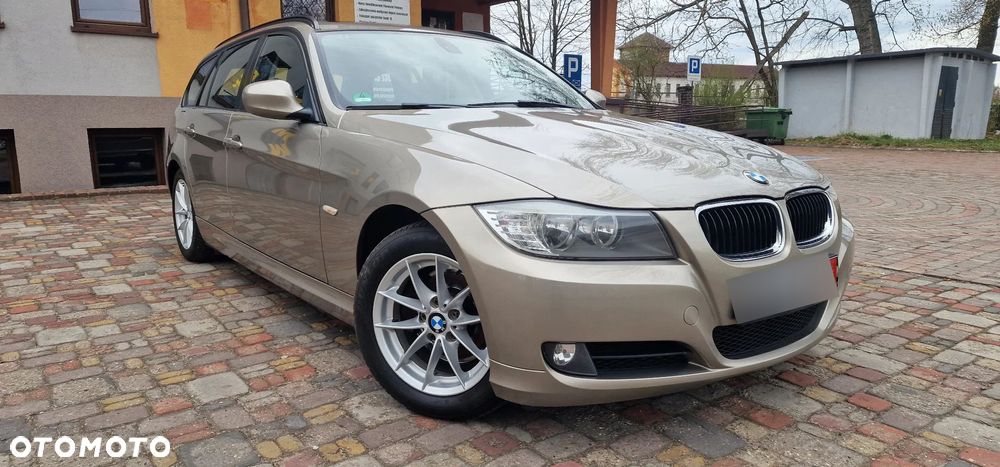 BMW Seria 3 320d DPF Edition Sport - 22