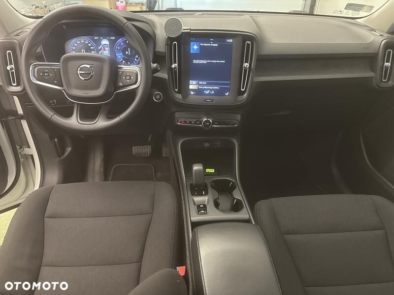 Volvo XC 40 T3 Momentum Core - 20