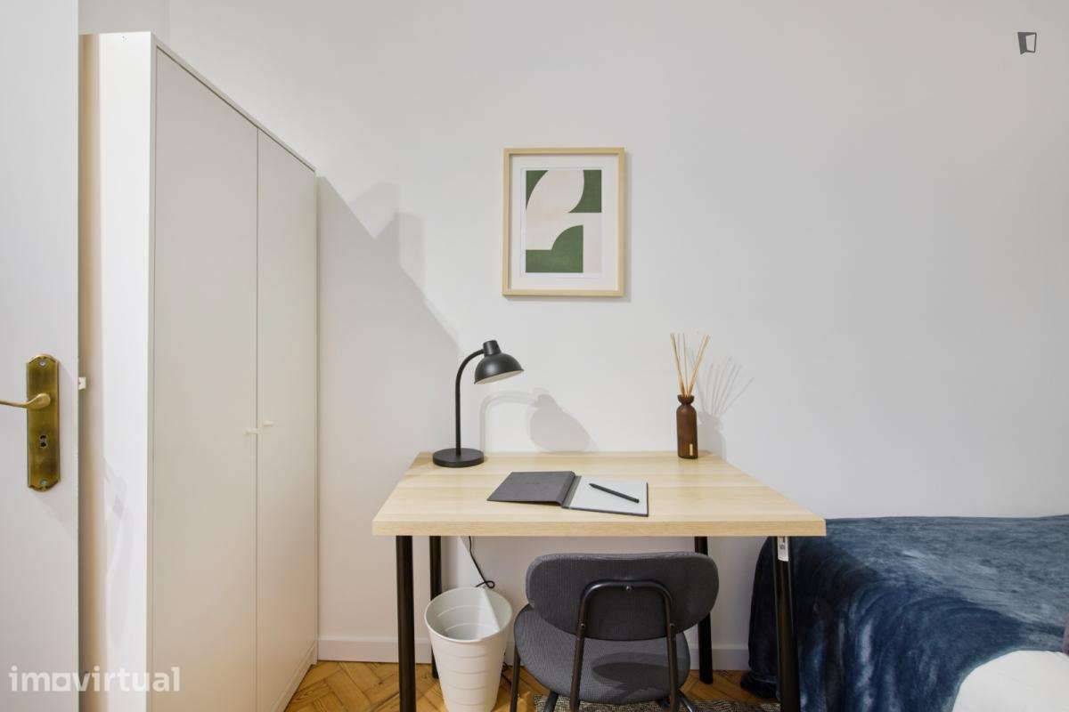 Quarto - localizado em Entrecampos Lisbon - Grande imagem: 3/38