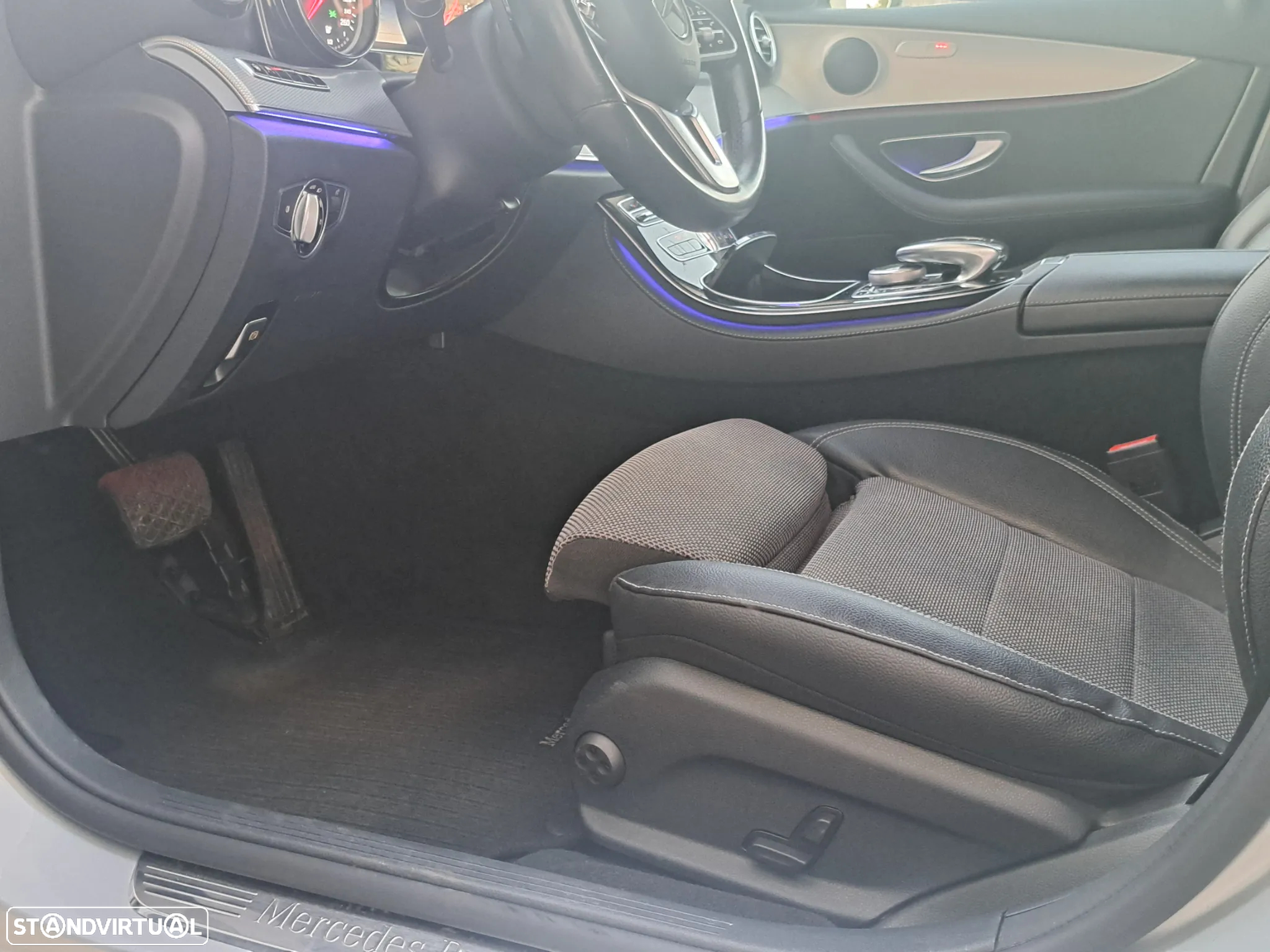 Mercedes-Benz E 300 de Avantgarde - 49