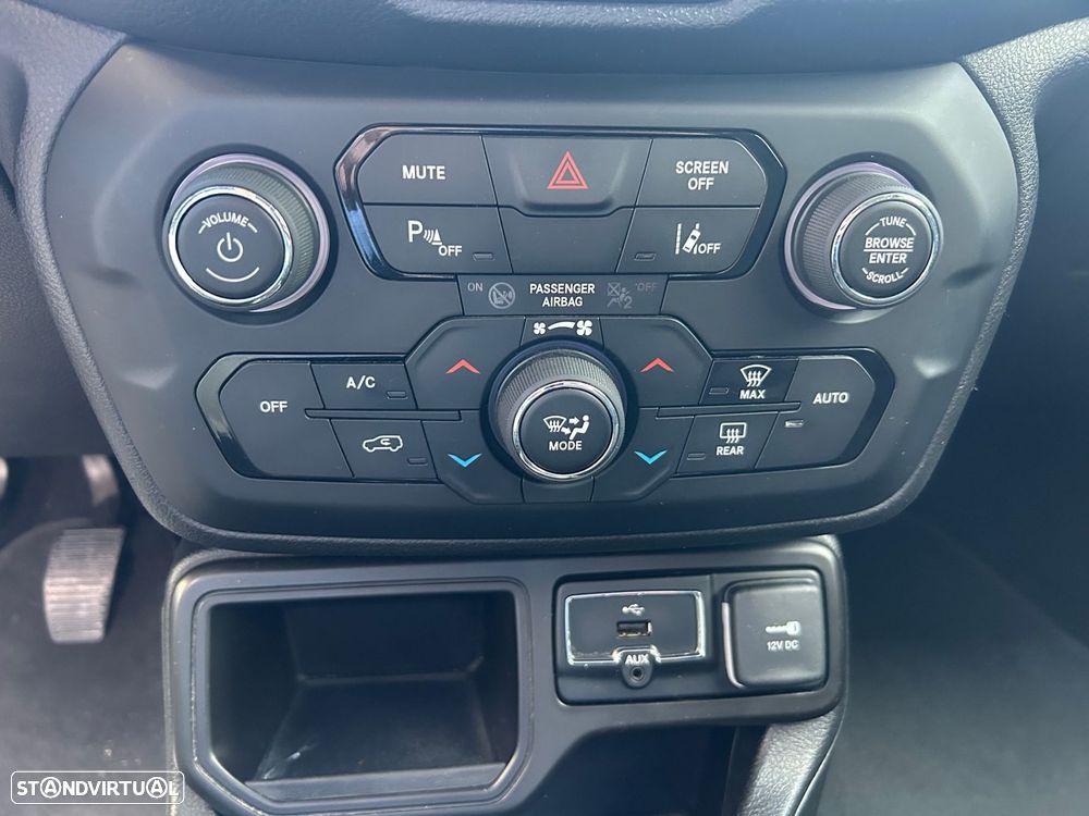 Jeep Renegade 1.0 T Limited - 29