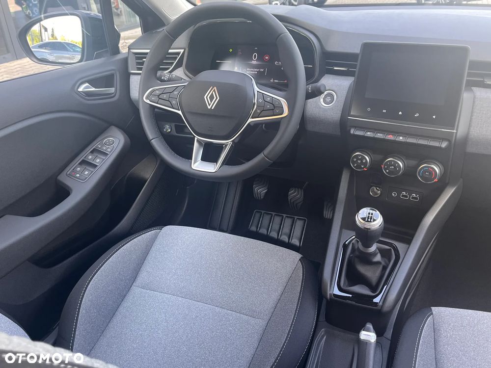 Renault Clio - 6