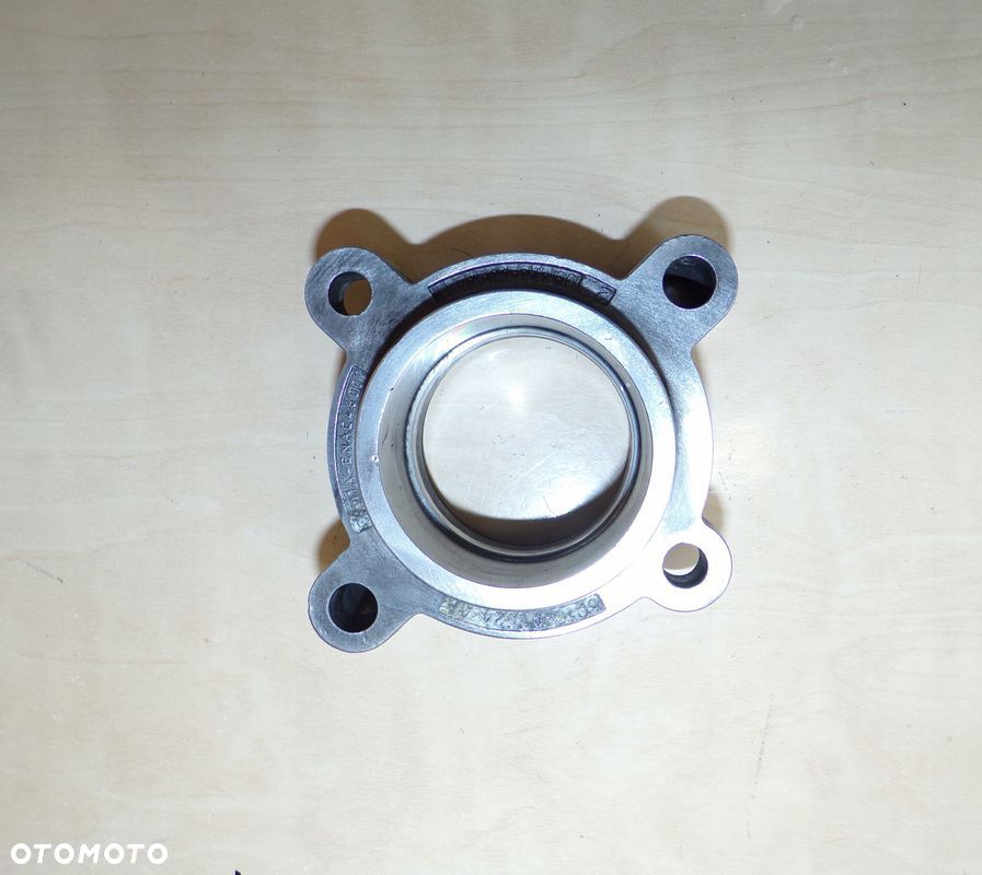 DUCATO BOXER JUMPER 2.2 06-11r MOCOWANIE WSPORNIK PODSTAWA POMPY WTRYSKOWEJ - 2