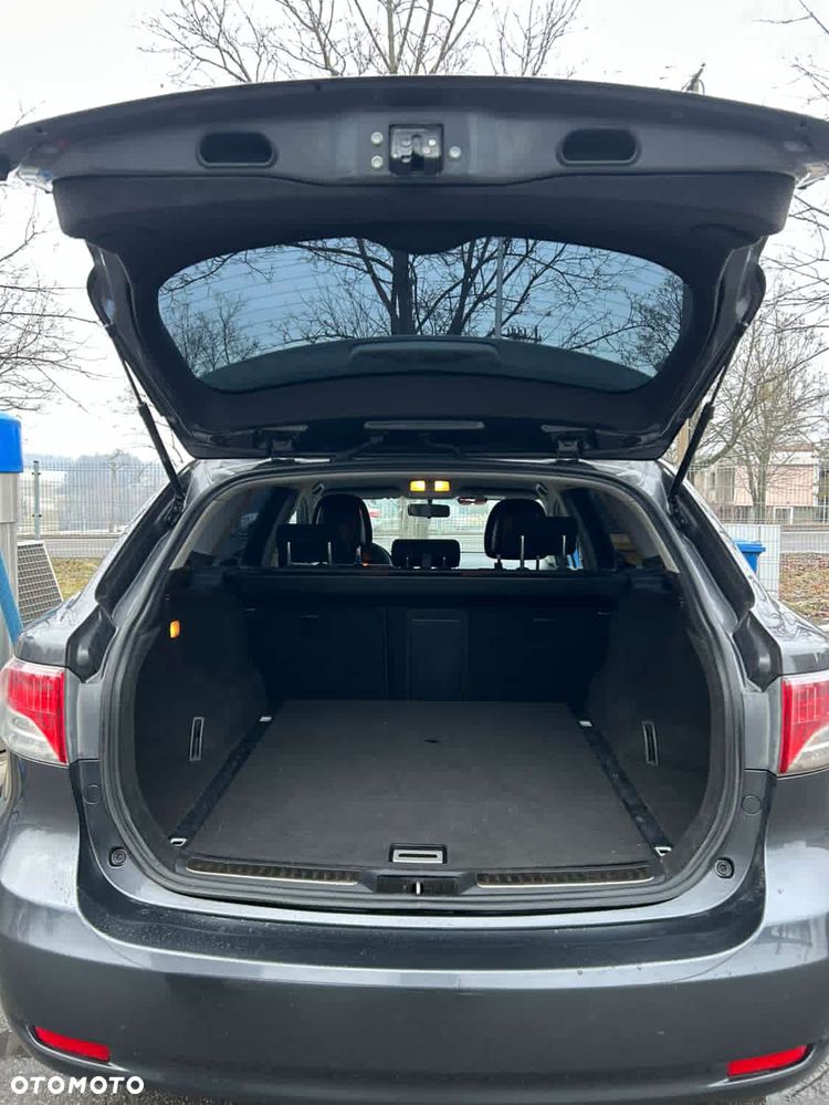 Toyota Avensis 2.0 D-4D Sol+NAVI - 7