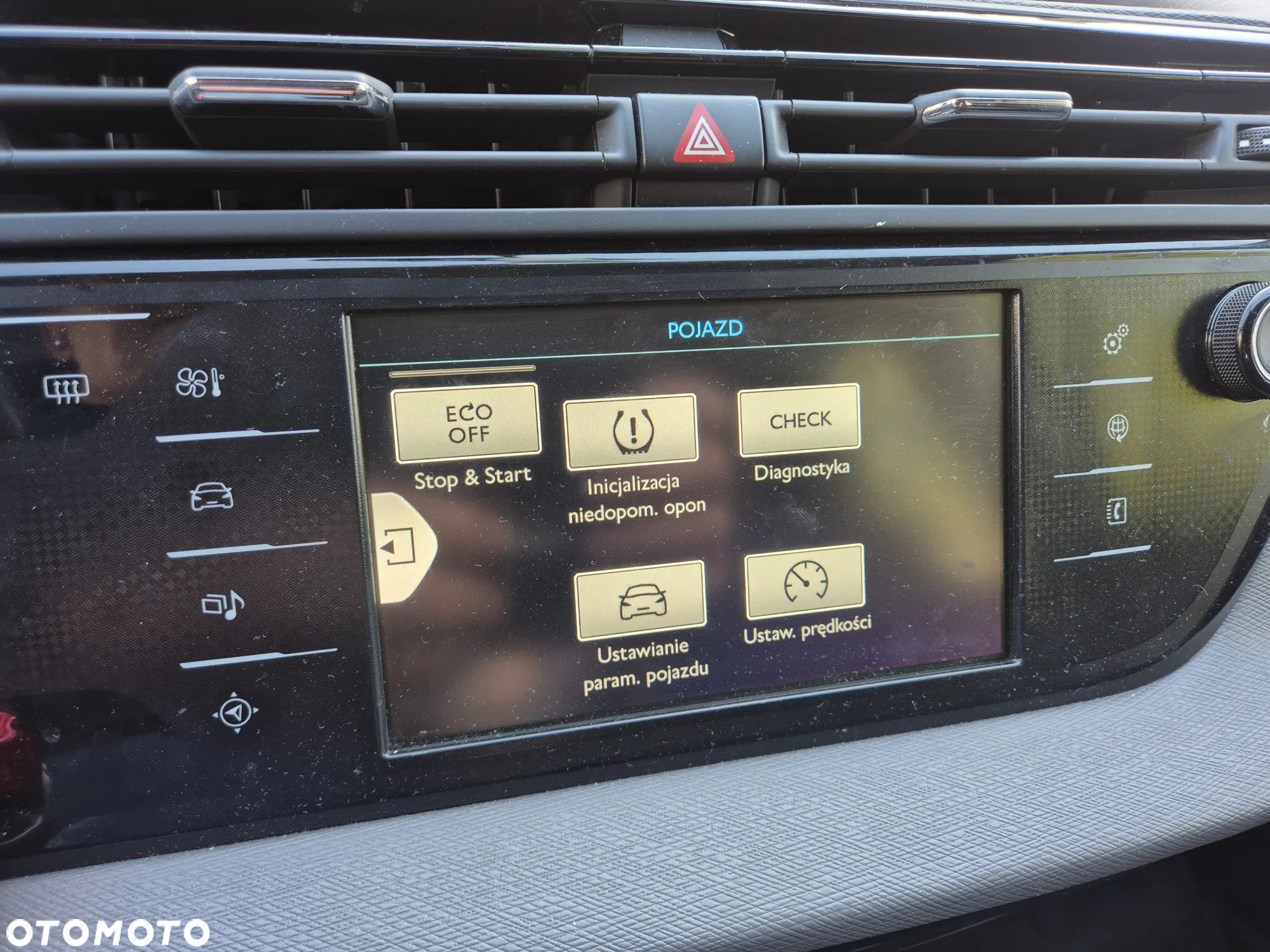 Citroën C4 Picasso 1.2 PureTech Live S&S - 9