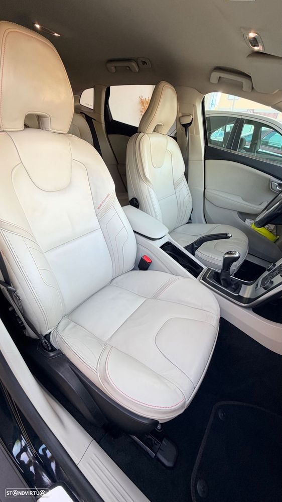 Volvo V40 Cross Country 1.6 D2 Volvo Ocean Race - 14