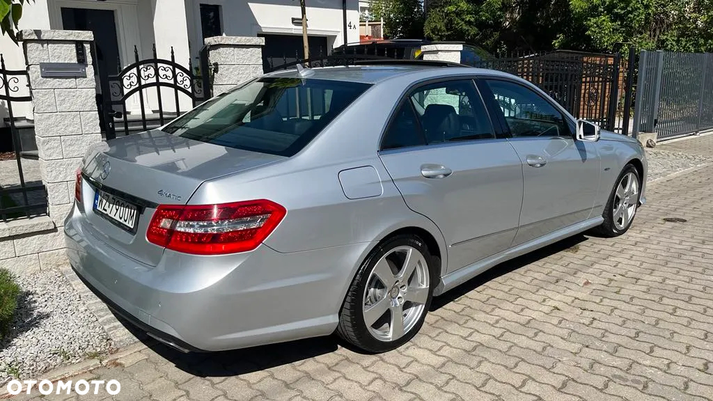 Mercedes-Benz Klasa E 250 CDI 4-Matic BlueEff Elegance - 2