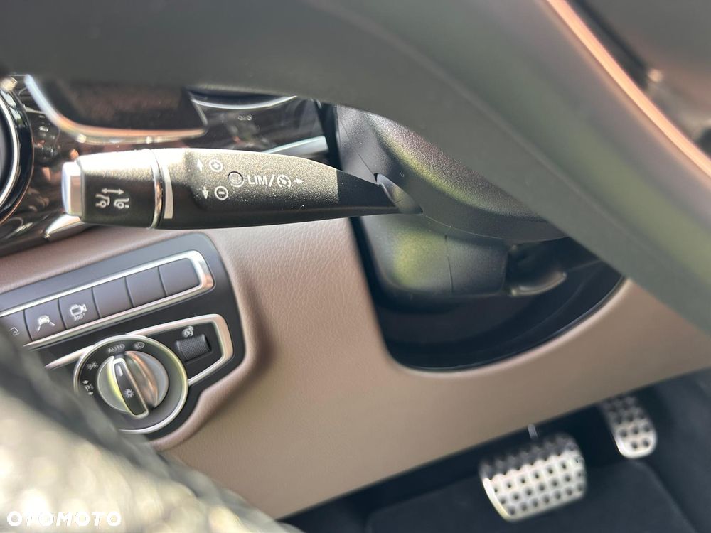 Mercedes-Benz Klasa V 300 d 4-Matic Avantgarde 9G-Tronic (d³ugi) - 25