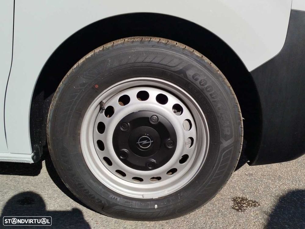Opel Vivaro Outro - 11
