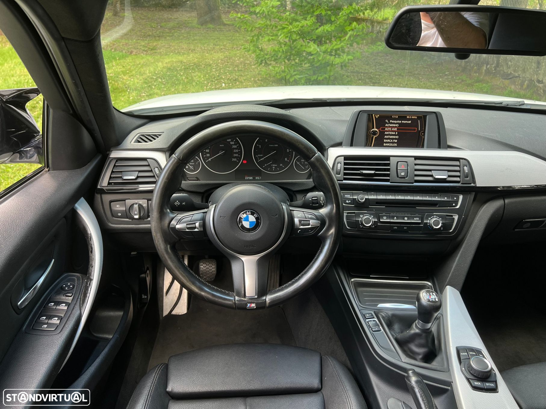 BMW 318 d Touring Pack M - 40