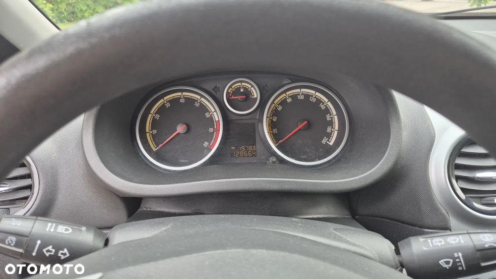 Opel Corsa - 7