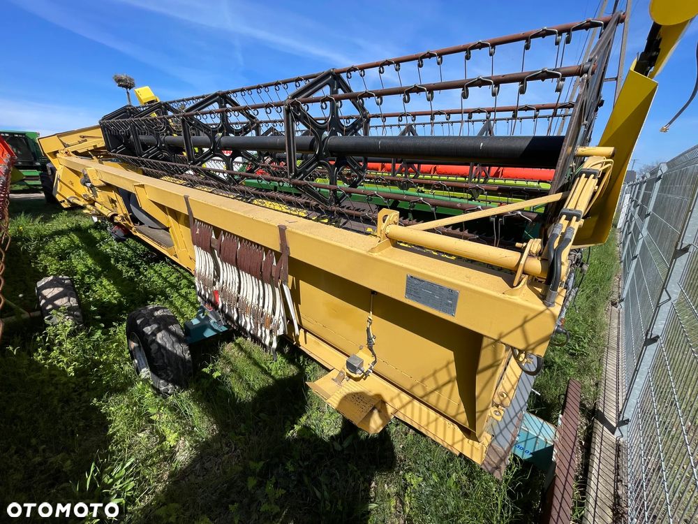 New Holland TX 68 Plus - 26