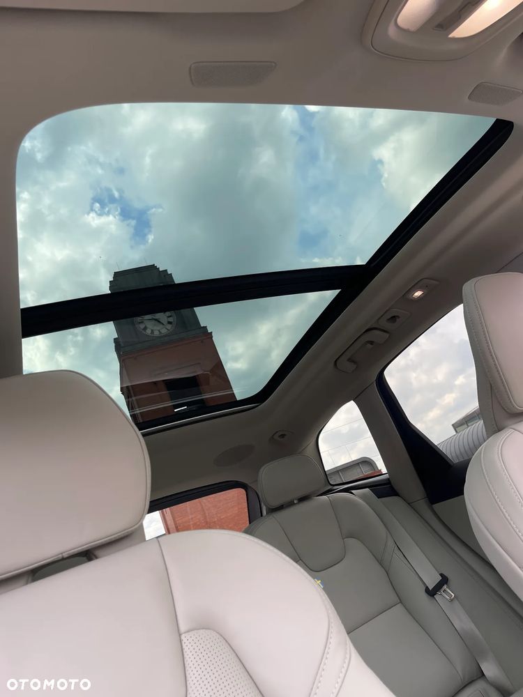 Volvo XC 60 B5 B AWD Ultra Dark - 16
