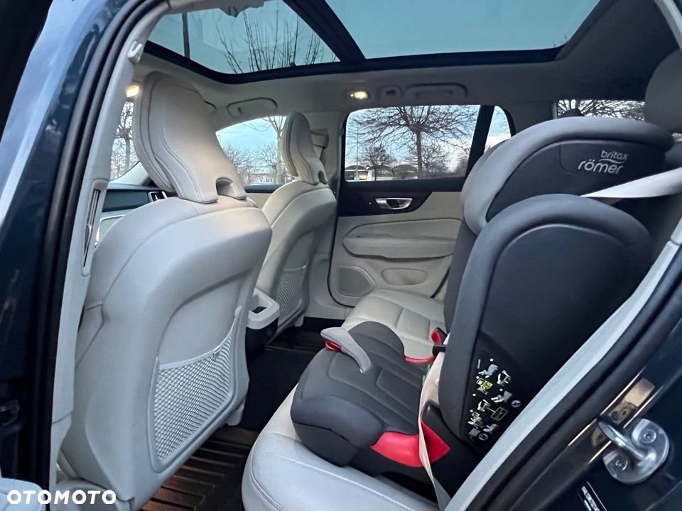 Volvo V60 B5 B AWD Plus Dark - 13