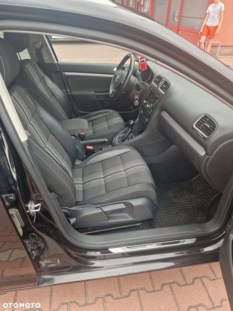 Volkswagen Golf 1.6 TDI DPF MATCH - 13