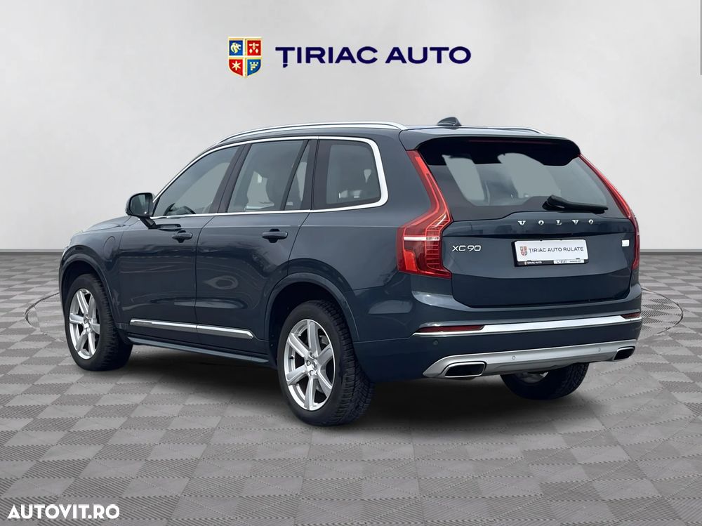 Volvo XC 90 T8 eAWD R-Design - 4