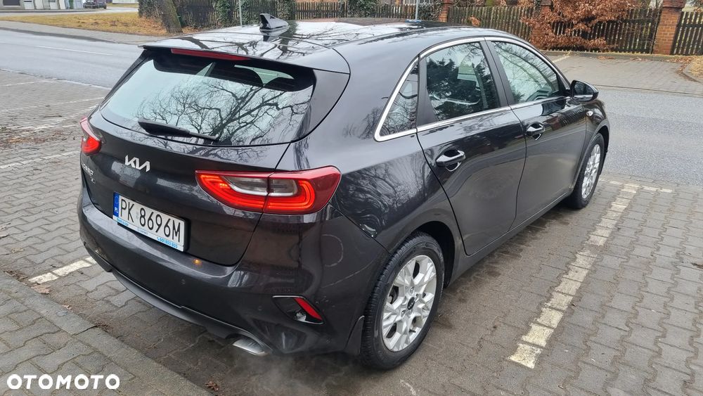 Kia Ceed - 16
