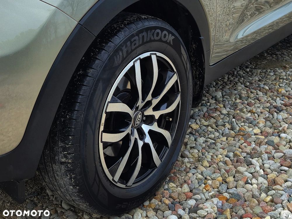Kia Sportage 2.0 CRDI AWD Fifa World Cup Edition - 32