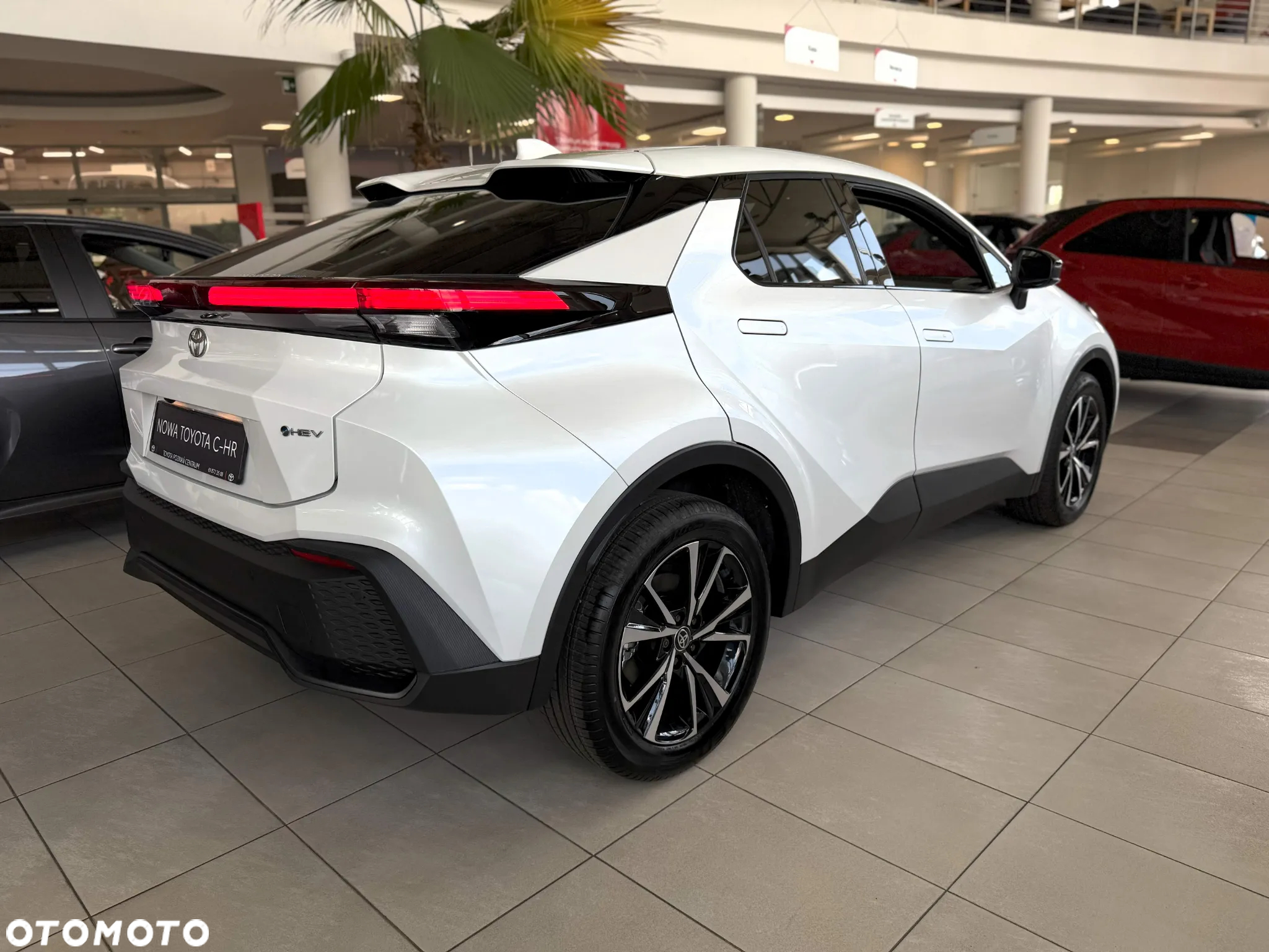 Toyota C-HR 1.8 Hybrid GPF Style - 9
