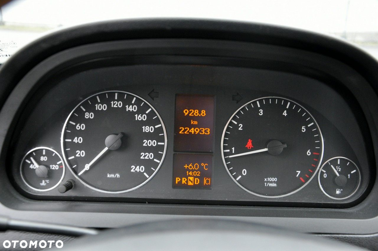 Mercedes-Benz Klasa A 160 Autotronic Elegance Special Edition - 11