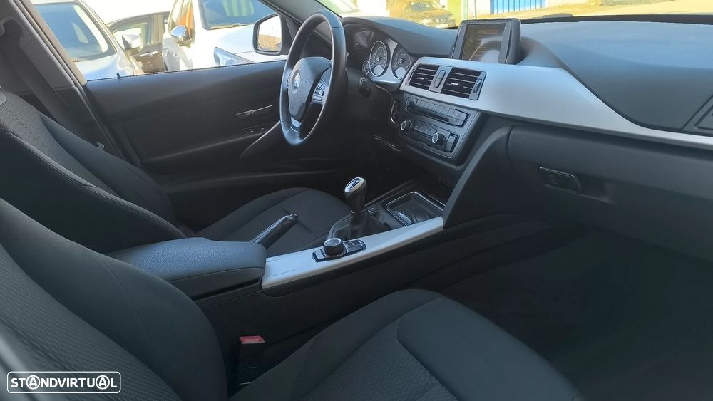 BMW 318 d xDrive Luxury Line - 8