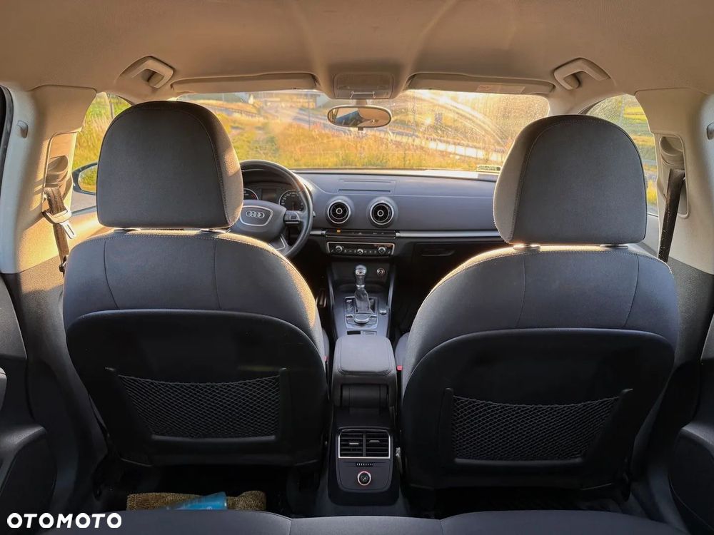 Audi A3 Sportback 1.6 TDI Ambition S tronic - 17