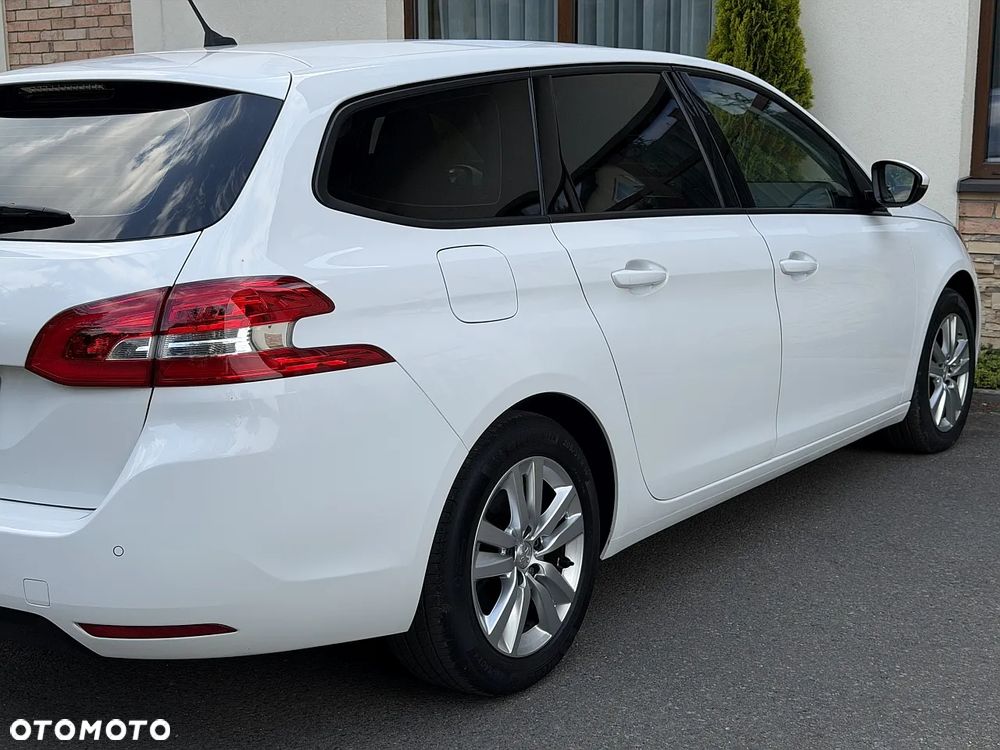 Peugeot 308 1.5 BlueHDi Allure Pack S&S EAT8 - 14