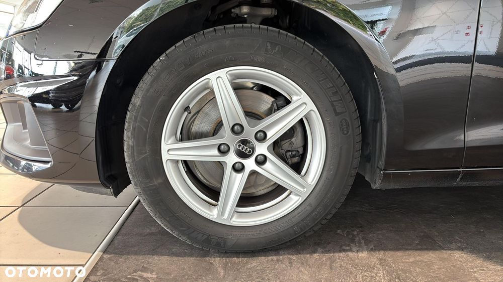 Audi A4 Limousine 35 TFSI mHEV - 18