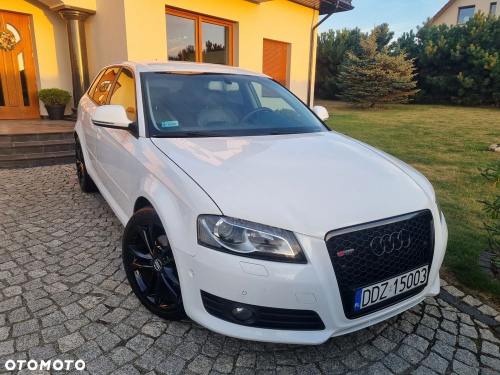 Audi A3 Sportback - 1