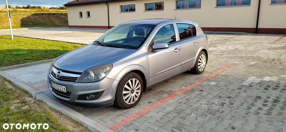 Opel Astra 1.6 Enjoy - 1