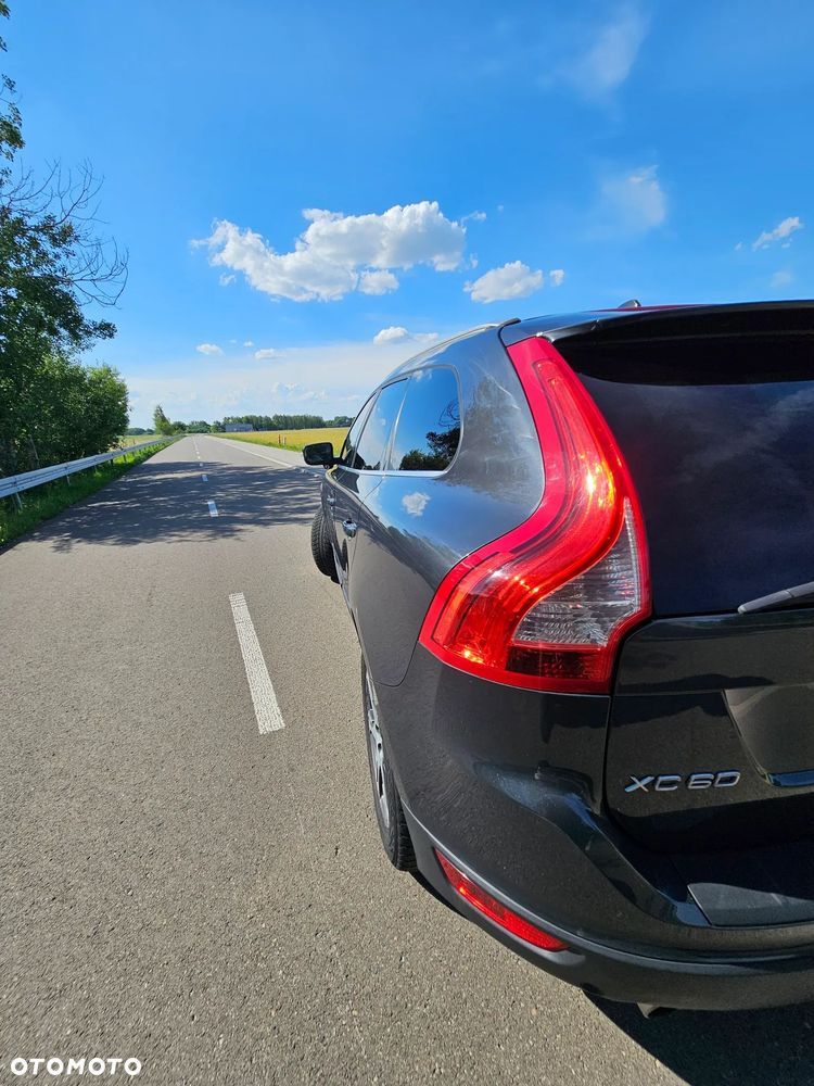 Volvo XC 60 T6 AWD Momentum - 17