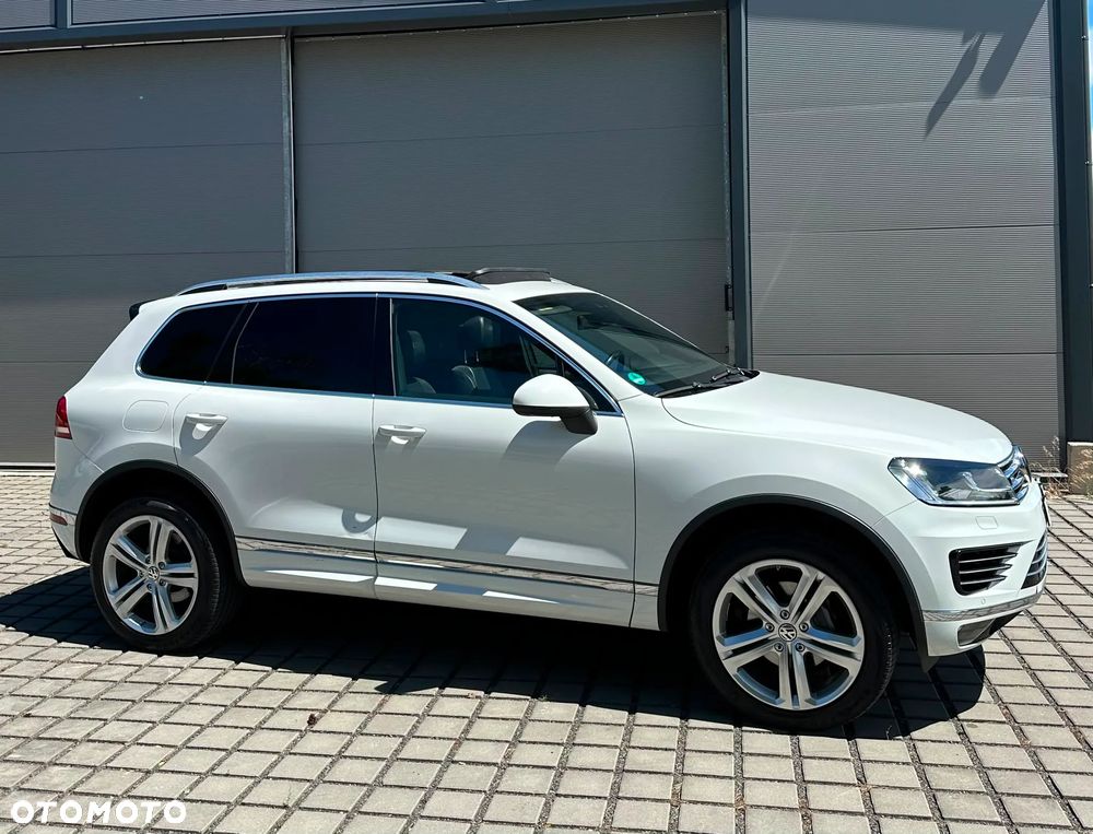 Volkswagen Touareg 3.0 V6 TDI BMT - 3