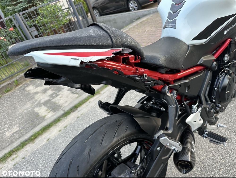 Kawasaki Z 650 - 12