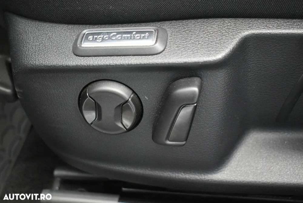 Volkswagen Passat 2.0 TDI DSG Comfortline - 13