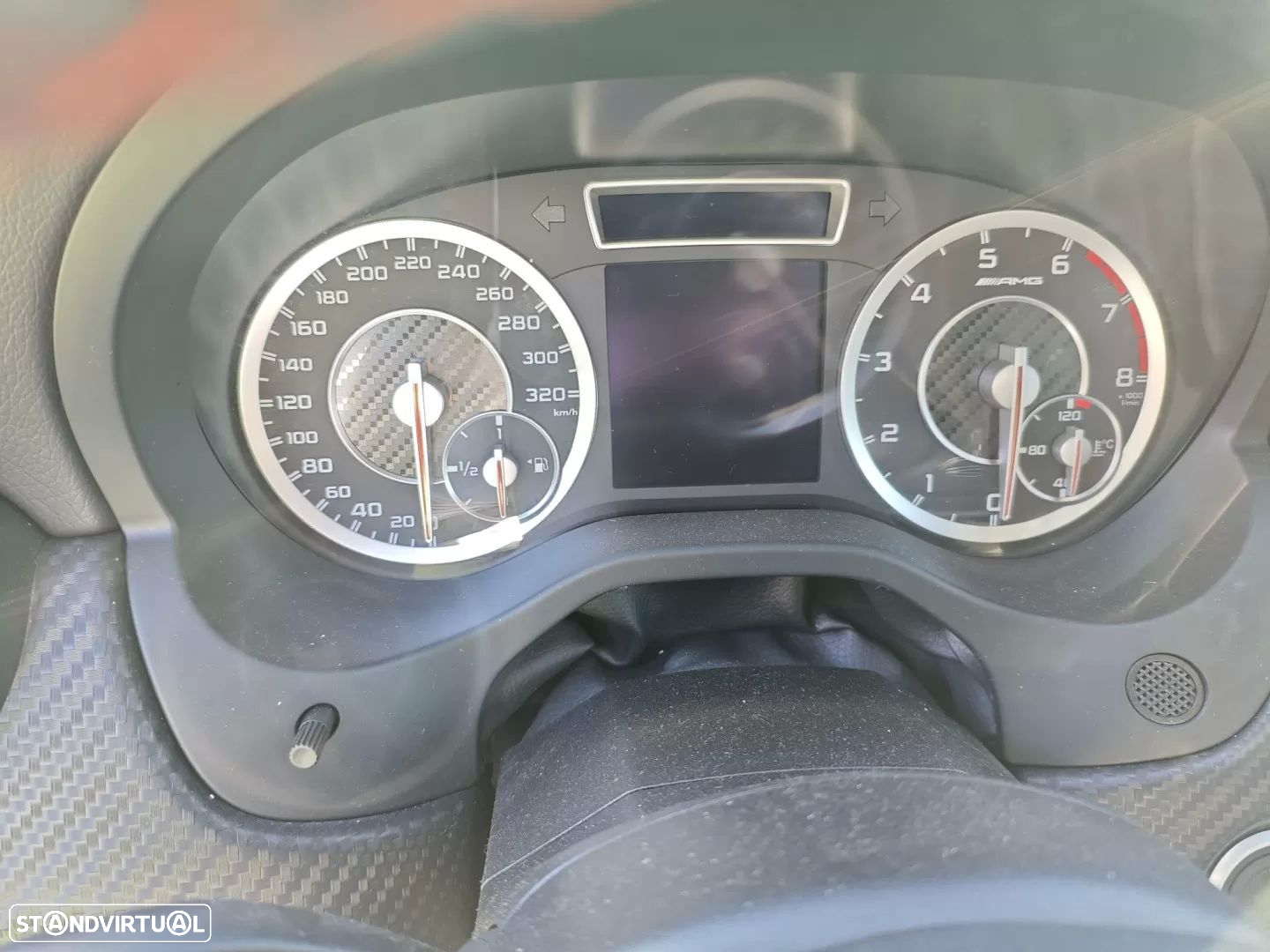 Mercedes-Benz A 45 AMG 4-Matic - 11