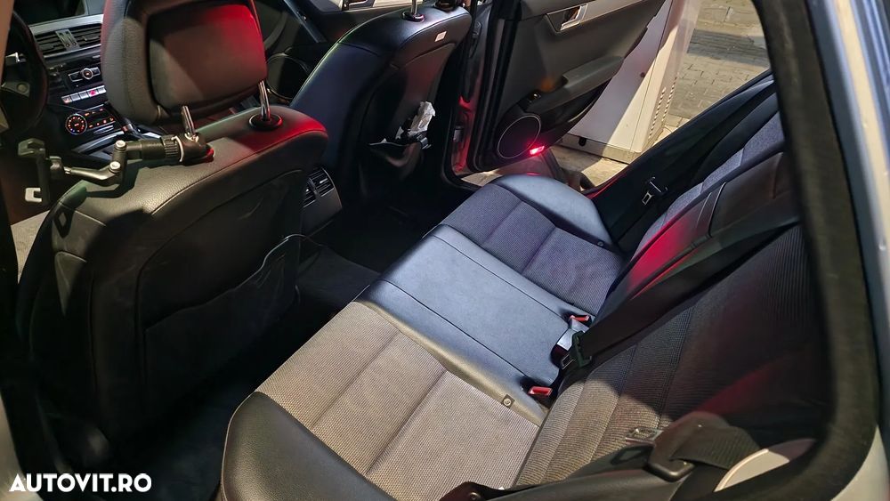 Mercedes-Benz C 220 T CDI 7G-TRONIC Avantgarde Edition - 10