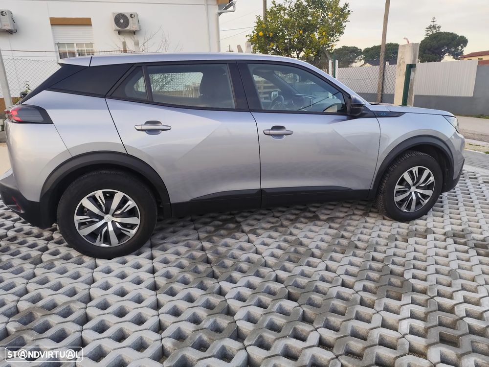 Peugeot e-2008 Active Pack - 13